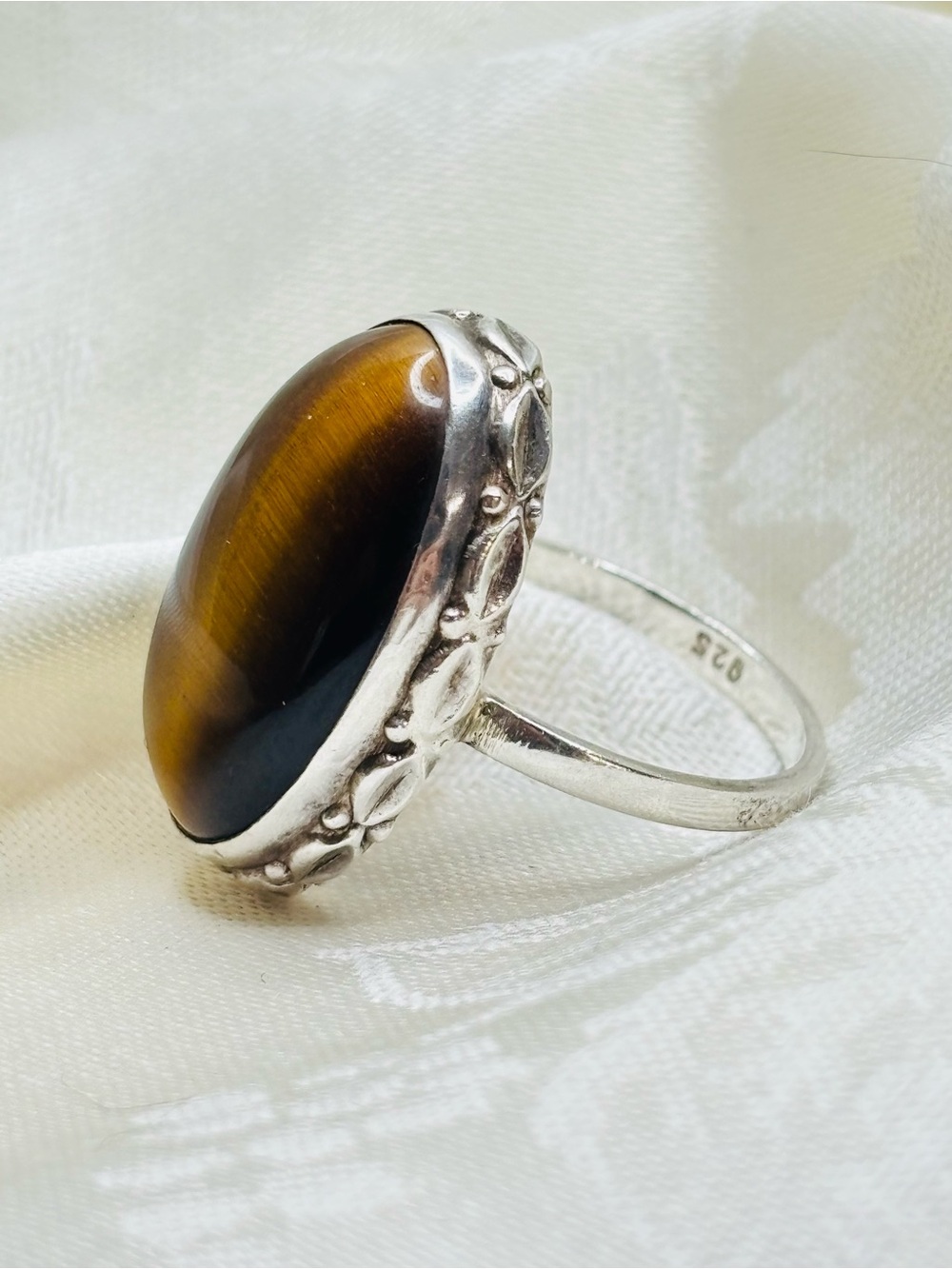 Tiger Eye Sterling Silver Ring Size 8.5